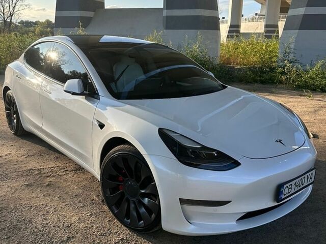 Белый Тесла Модель 3, объемом двигателя 0 л и пробегом 90 тыс. км за 22699 $, фото 6 на Automoto.ua