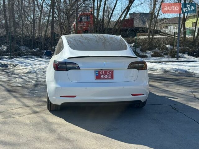 Білий Тесла Модель 3, об'ємом двигуна 0 л та пробігом 77 тис. км за 19800 $, фото 3 на Automoto.ua