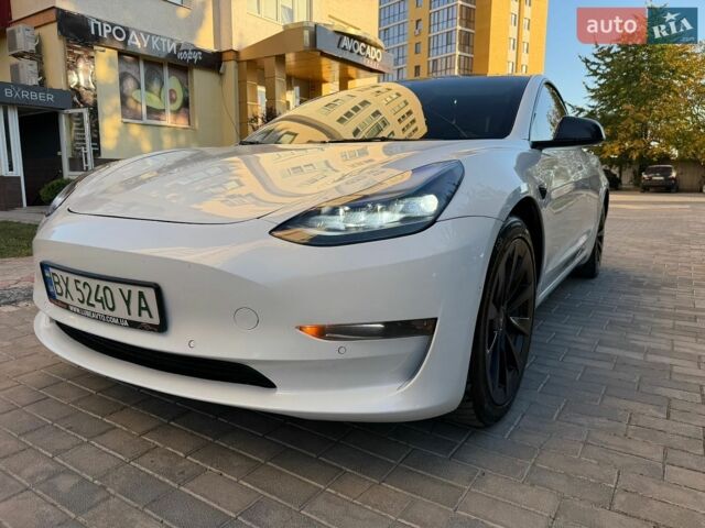 Білий Тесла Модель 3, об'ємом двигуна 0 л та пробігом 75 тис. км за 20500 $, фото 18 на Automoto.ua