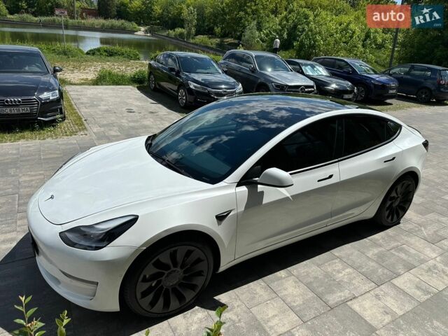 Белый Тесла Модель 3, объемом двигателя 0 л и пробегом 99 тыс. км за 20000 $, фото 6 на Automoto.ua