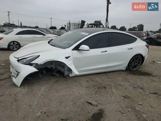 Тесла Модель 3 2021 у Луцьку на Automoto.ua Білий Тесла Модель 3, об'ємом двигуна 0 л та пробігом 28 тис. км за 13900 $, фото 4 на Automoto.ua