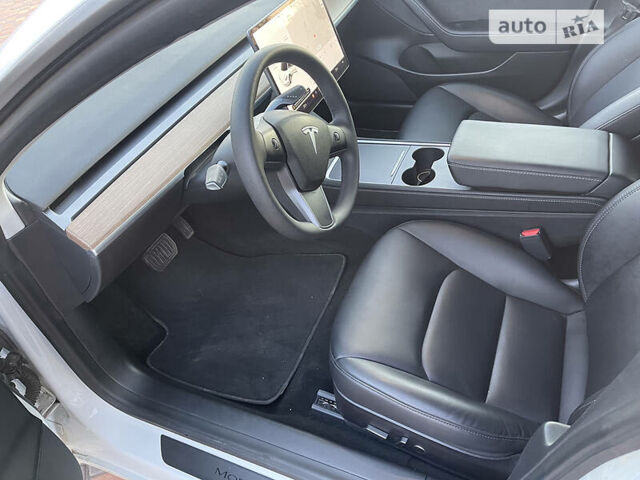 Білий Тесла Модель 3, об'ємом двигуна 0 л та пробігом 34 тис. км за 19500 $, фото 28 на Automoto.ua