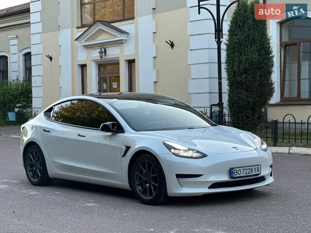 Білий Тесла Модель 3, об'ємом двигуна 0 л та пробігом 182 тис. км за 17800 $, фото 2 на Automoto.ua