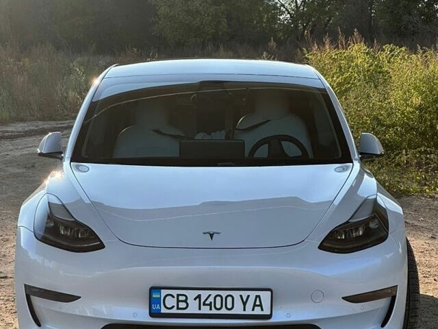 Белый Тесла Модель 3, объемом двигателя 0 л и пробегом 90 тыс. км за 22699 $, фото 22 на Automoto.ua