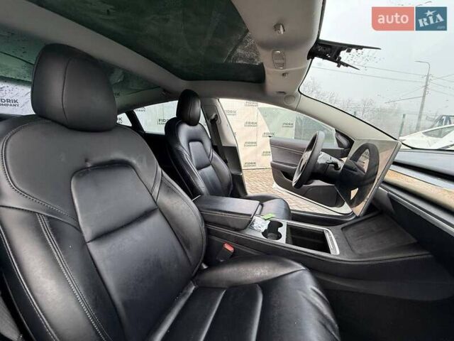 Белый Тесла Модель 3, объемом двигателя 0 л и пробегом 100 тыс. км за 12900 $, фото 14 на Automoto.ua