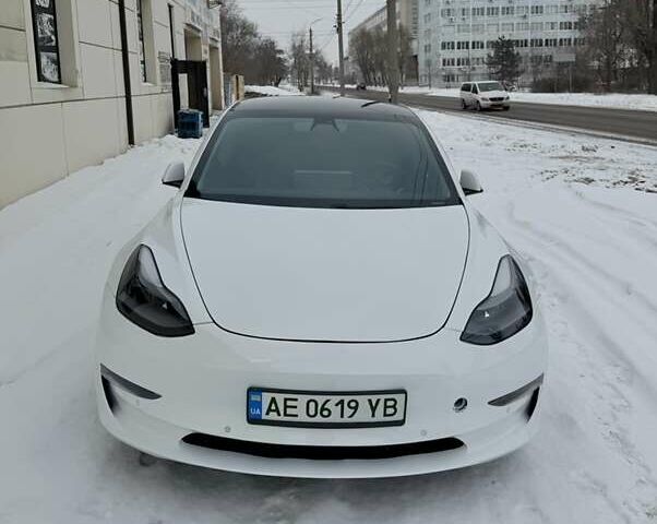 Білий Тесла Модель 3, об'ємом двигуна 0 л та пробігом 205 тис. км за 17500 $, фото 3 на Automoto.ua