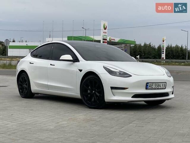 Білий Тесла Модель 3, об'ємом двигуна 0 л та пробігом 91 тис. км за 18500 $, фото 1 на Automoto.ua