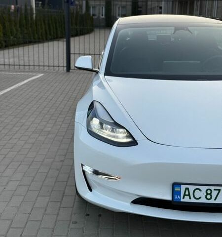 Белый Тесла Модель 3, объемом двигателя 0 л и пробегом 114 тыс. км за 20900 $, фото 15 на Automoto.ua