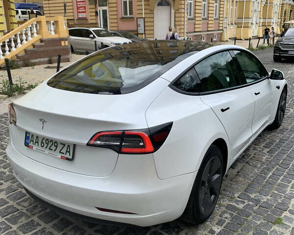 Белый Тесла Модель 3, объемом двигателя 0 л и пробегом 49 тыс. км за 18000 $, фото 10 на Automoto.ua