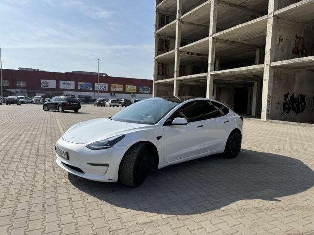 Белый Тесла Модель 3, объемом двигателя 0 л и пробегом 85 тыс. км за 22399 $, фото 4 на Automoto.ua