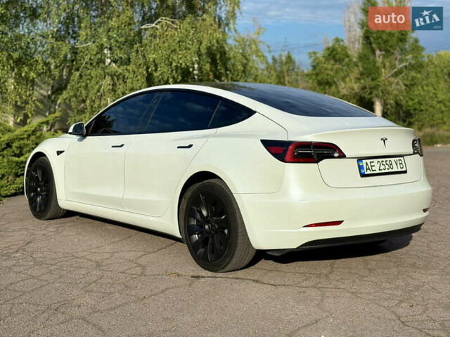 Белый Тесла Модель 3, объемом двигателя 0 л и пробегом 67 тыс. км за 22000 $, фото 24 на Automoto.ua