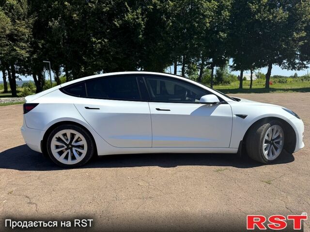Білий Тесла Модель 3, об'ємом двигуна 0.32 л та пробігом 99 тис. км за 21500 $, фото 6 на Automoto.ua