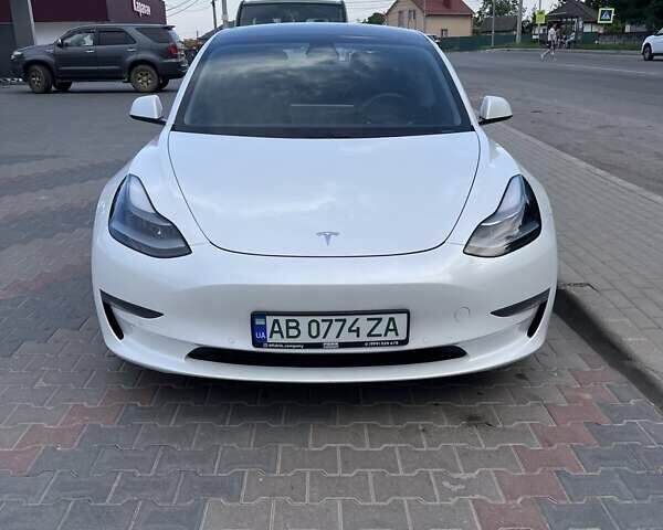 Белый Тесла Модель 3, объемом двигателя 0 л и пробегом 164 тыс. км за 18400 $, фото 1 на Automoto.ua