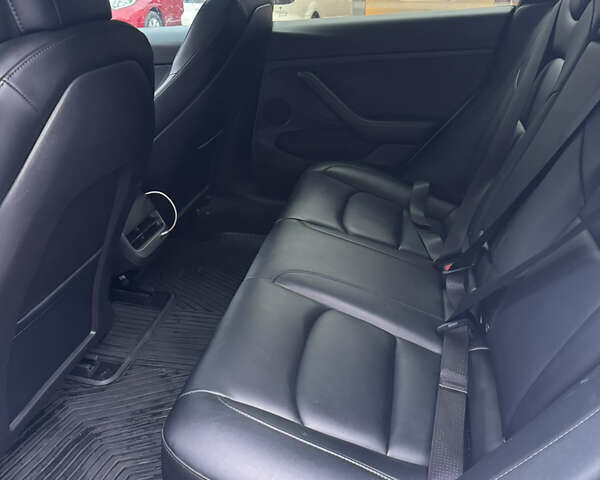 Белый Тесла Модель 3, объемом двигателя 0 л и пробегом 146 тыс. км за 18000 $, фото 3 на Automoto.ua