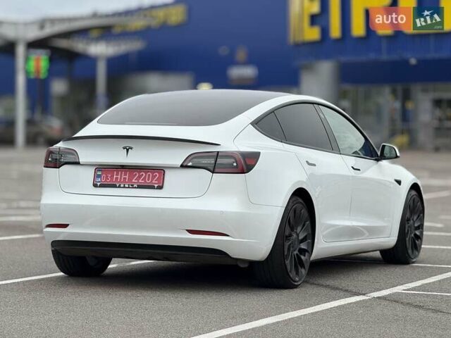 Білий Тесла Модель 3, об'ємом двигуна 0 л та пробігом 129 тис. км за 24300 $, фото 7 на Automoto.ua