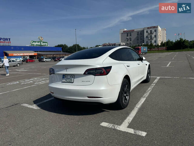 Білий Тесла Модель 3, об'ємом двигуна 0 л та пробігом 128 тис. км за 21500 $, фото 7 на Automoto.ua