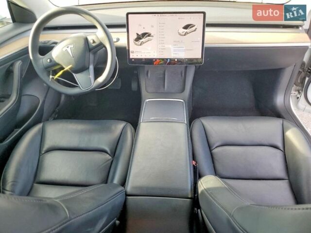 Белый Тесла Модель 3, объемом двигателя 0 л и пробегом 82 тыс. км за 4000 $, фото 7 на Automoto.ua
