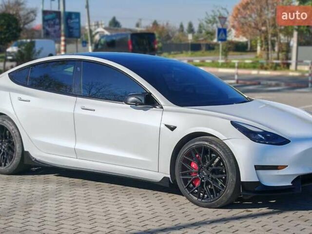 Білий Тесла Модель 3, об'ємом двигуна 0 л та пробігом 70 тис. км за 23500 $, фото 25 на Automoto.ua