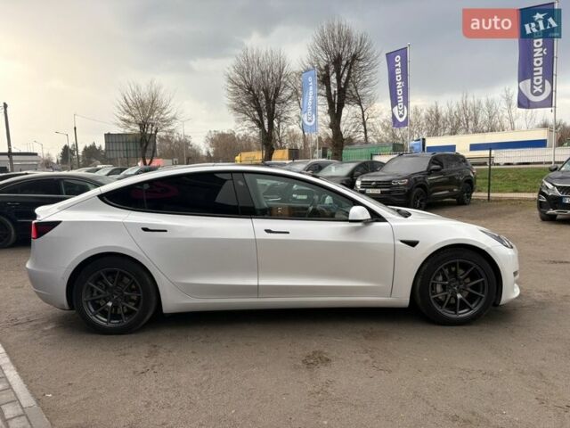 Белый Тесла Модель 3, объемом двигателя 0 л и пробегом 91 тыс. км за 18500 $, фото 3 на Automoto.ua