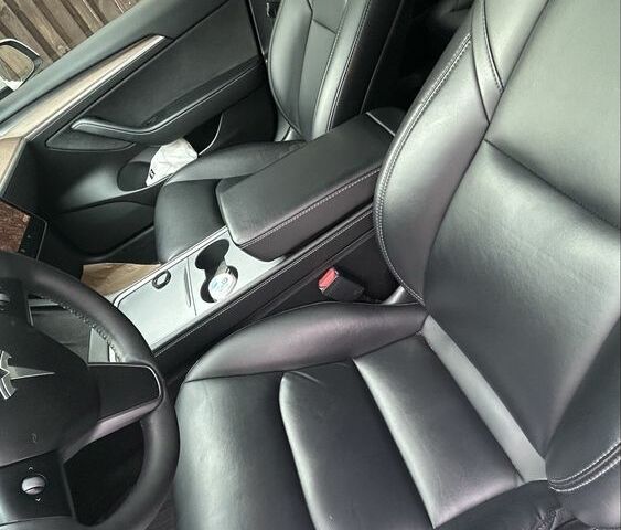 Білий Тесла Модель 3, об'ємом двигуна 0 л та пробігом 59 тис. км за 19700 $, фото 12 на Automoto.ua