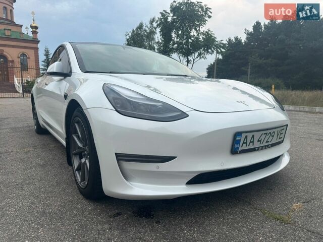 Белый Тесла Модель 3, объемом двигателя 0 л и пробегом 98 тыс. км за 18750 $, фото 12 на Automoto.ua