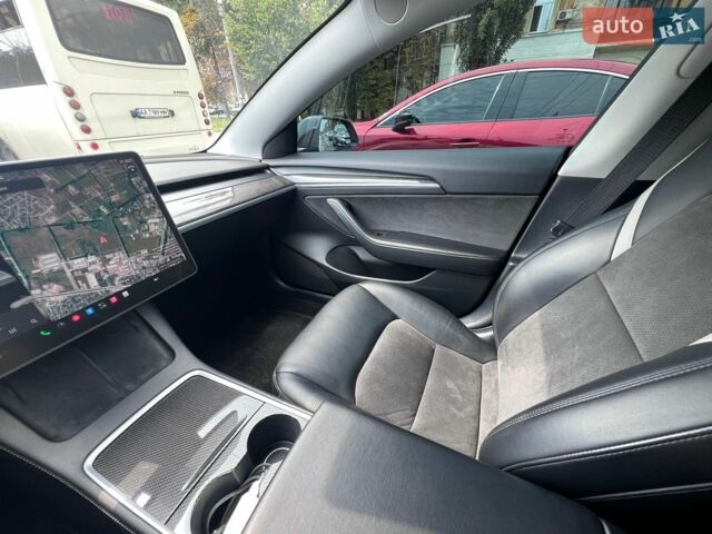 Білий Тесла Модель 3, об'ємом двигуна 0 л та пробігом 131 тис. км за 24900 $, фото 33 на Automoto.ua