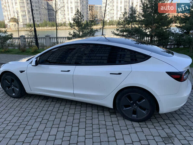 Белый Тесла Модель 3, объемом двигателя 0 л и пробегом 73 тыс. км за 21000 $, фото 2 на Automoto.ua