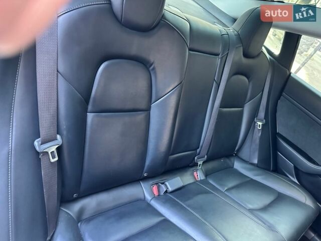 Белый Тесла Модель 3, объемом двигателя 0 л и пробегом 117 тыс. км за 18888 $, фото 20 на Automoto.ua