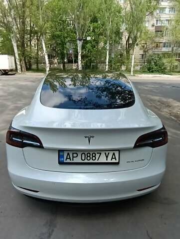 Білий Тесла Модель 3, об'ємом двигуна 0 л та пробігом 49 тис. км за 25900 $, фото 10 на Automoto.ua