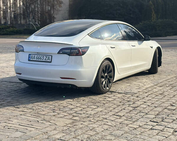 Білий Тесла Модель 3, об'ємом двигуна 0 л та пробігом 106 тис. км за 18900 $, фото 46 на Automoto.ua