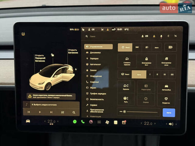 Білий Тесла Модель 3, об'ємом двигуна 0 л та пробігом 166 тис. км за 14900 $, фото 33 на Automoto.ua