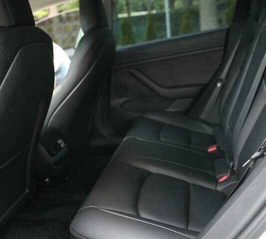 Белый Тесла Модель 3, объемом двигателя 0 л и пробегом 95 тыс. км за 18500 $, фото 20 на Automoto.ua