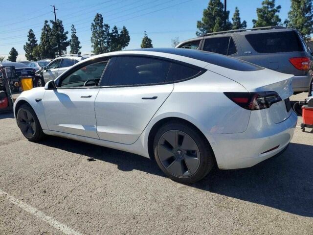 Белый Тесла Модель 3, объемом двигателя 0 л и пробегом 40 тыс. км за 4500 $, фото 1 на Automoto.ua