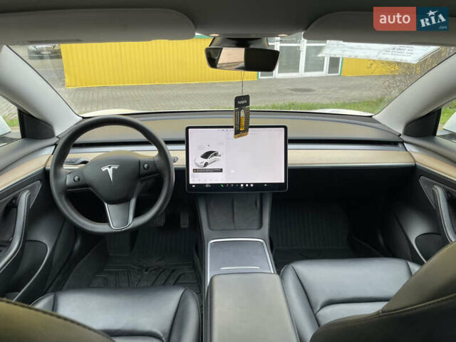 Белый Тесла Модель 3, объемом двигателя 0 л и пробегом 34 тыс. км за 18000 $, фото 59 на Automoto.ua