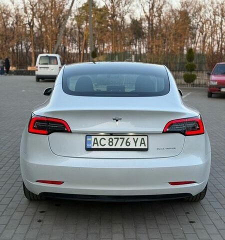 Белый Тесла Модель 3, объемом двигателя 0 л и пробегом 114 тыс. км за 20900 $, фото 5 на Automoto.ua
