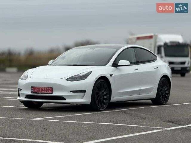 Білий Тесла Модель 3, об'ємом двигуна 0 л та пробігом 129 тис. км за 24300 $, фото 13 на Automoto.ua