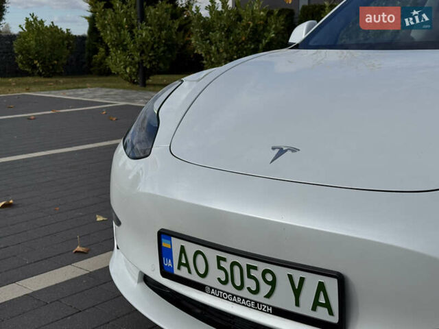 Тесла Модель 3 2021 в Мукачеве на Automoto.ua Белый Тесла Модель 3, объемом двигателя 0 л и пробегом 50 тыс. км за 20800 $, фото 11 на Automoto.ua