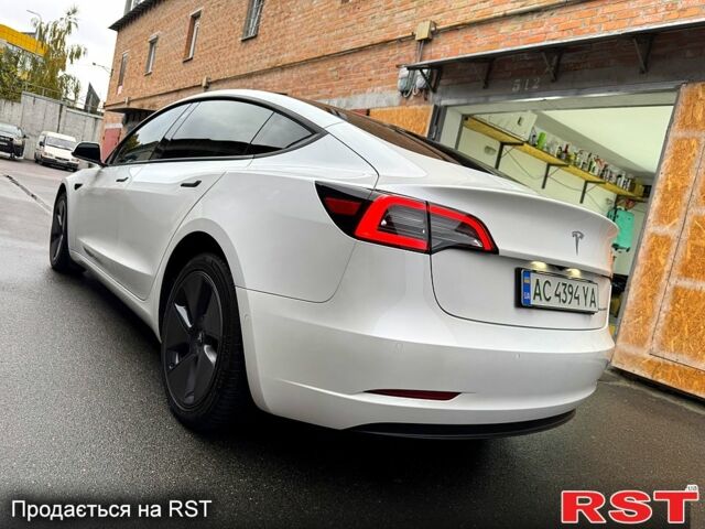Білий Тесла Модель 3, об'ємом двигуна 0 л та пробігом 45 тис. км за 29000 $, фото 5 на Automoto.ua