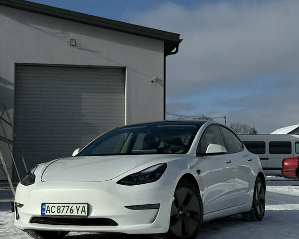 Білий Тесла Модель 3, об'ємом двигуна 0 л та пробігом 114 тис. км за 19500 $, фото 3 на Automoto.ua