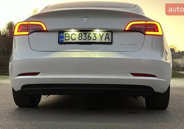 Білий Тесла Модель 3, об'ємом двигуна 0 л та пробігом 35 тис. км за 21999 $, фото 34 на Automoto.ua