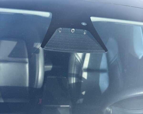 Білий Тесла Модель 3, об'ємом двигуна 0 л та пробігом 108 тис. км за 22999 $, фото 47 на Automoto.ua