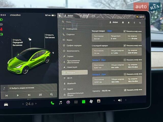 Белый Тесла Модель 3, объемом двигателя 0 л и пробегом 37 тыс. км за 17999 $, фото 31 на Automoto.ua