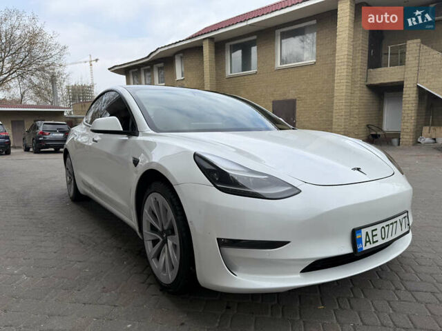 Білий Тесла Модель 3, об'ємом двигуна 0 л та пробігом 47 тис. км за 19700 $, фото 9 на Automoto.ua