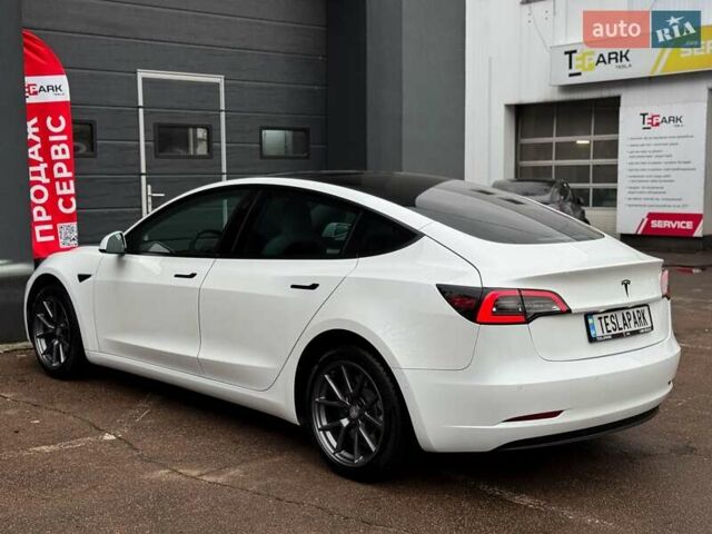 Белый Тесла Модель 3, объемом двигателя 0 л и пробегом 85 тыс. км за 19000 $, фото 7 на Automoto.ua
