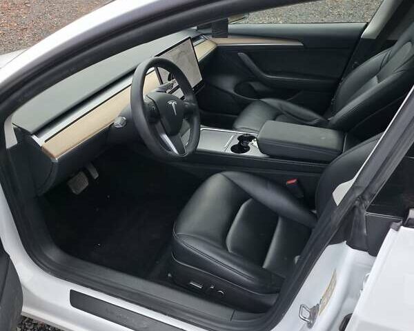 Білий Тесла Модель 3, об'ємом двигуна 0 л та пробігом 171 тис. км за 14200 $, фото 13 на Automoto.ua