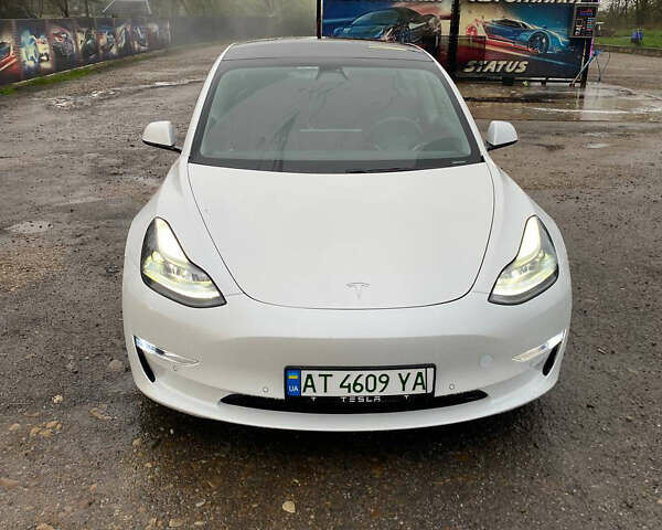 Белый Тесла Модель 3, объемом двигателя 0 л и пробегом 125 тыс. км за 15500 $, фото 9 на Automoto.ua