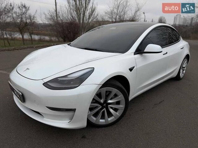 Белый Тесла Модель 3, объемом двигателя 0 л и пробегом 87 тыс. км за 20900 $, фото 6 на Automoto.ua