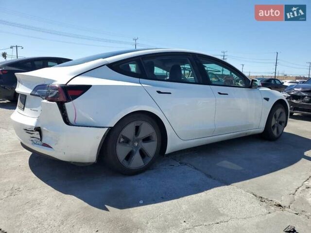 Білий Тесла Модель 3, об'ємом двигуна 0 л та пробігом 73 тис. км за 16700 $, фото 5 на Automoto.ua