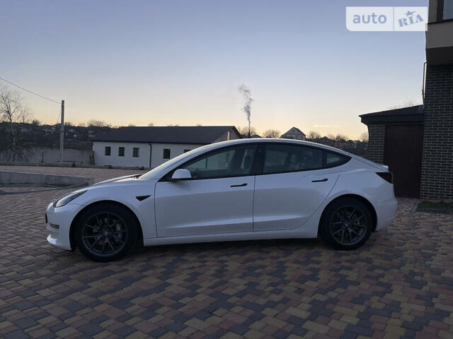 Белый Тесла Модель 3, объемом двигателя 0 л и пробегом 34 тыс. км за 18000 $, фото 10 на Automoto.ua