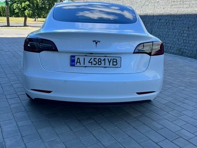 Білий Тесла Модель 3, об'ємом двигуна 0 л та пробігом 181 тис. км за 17100 $, фото 4 на Automoto.ua